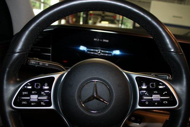 Photo of 2021 Polar White Mercedes-Benz GLE 350