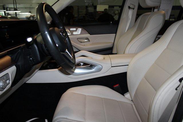 Photo of 2021 Polar White Mercedes-Benz GLE 350