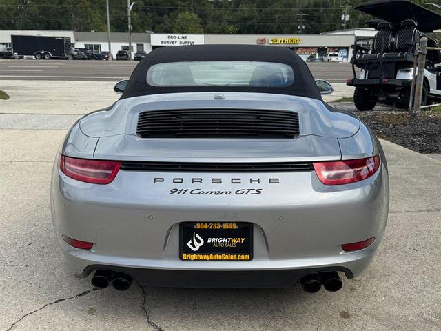Photo of 2015 GT Silver Metallic Porsche 911