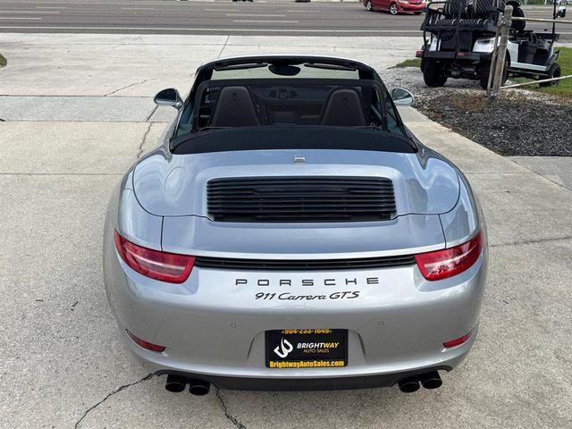 Photo of 2015 GT Silver Metallic Porsche 911
