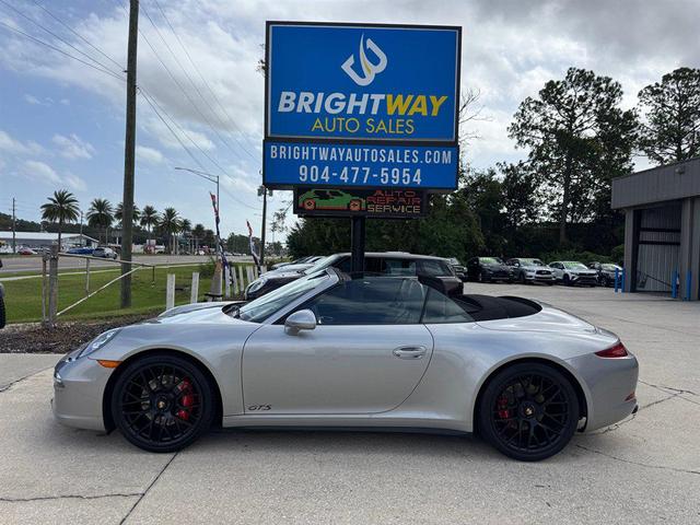 Photo of 2015 GT Silver Metallic Porsche 911