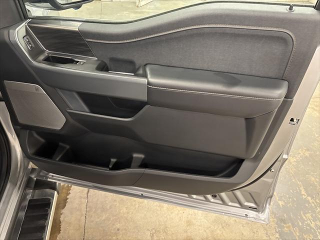 Photo of 2024 Iconic Silver Metallic Ford F-150