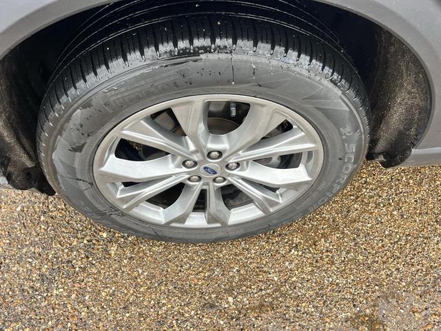 Photo of 2023 CARBONIZED GRAY METALLIC Ford Explorer