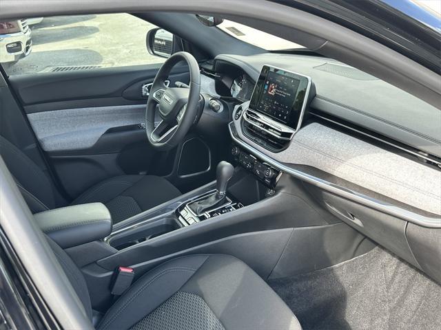Photo of 2025 Diamond Jeep Compass