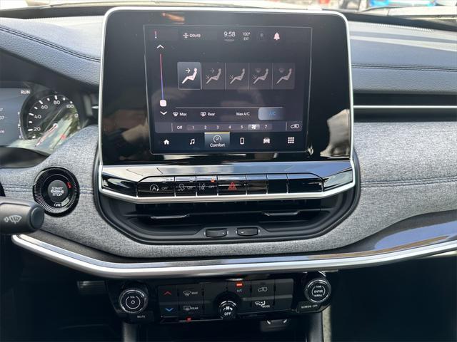 Photo of 2025 Diamond Jeep Compass
