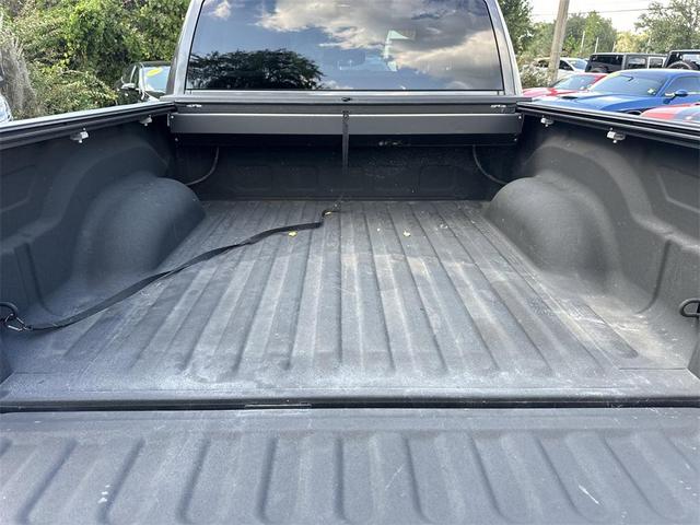 Photo of 2016 Brilliant Black Crystal Pearlcoat RAM 1500