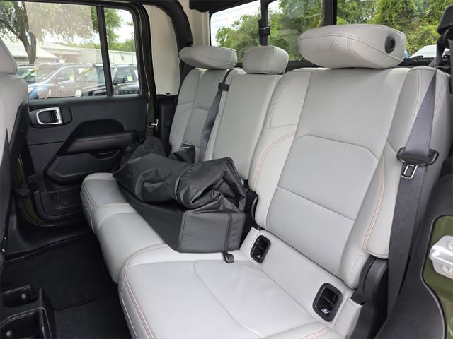 Photo of 2021 Sarge Green Clearcoat Jeep Gladiator