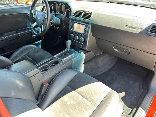 Photo of 2009 Hemi Orange Pearl Coat Dodge Challenger