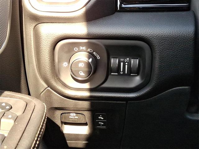 Photo of 2025 Bright White Clearcoat RAM 1500