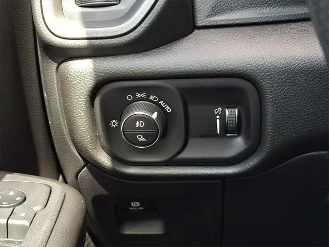 Photo of 2025 Hydro Blue Pearlcoat RAM 1500