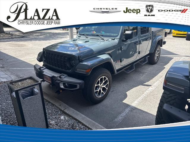 Photo of 2024 Anvil Clear Coat Jeep Gladiator