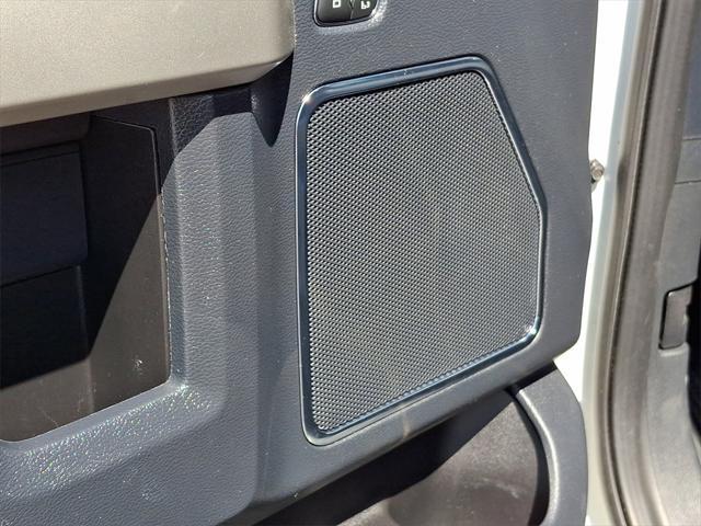 Photo of 2022 Star White Metallic Tri-Coat Ford F-250