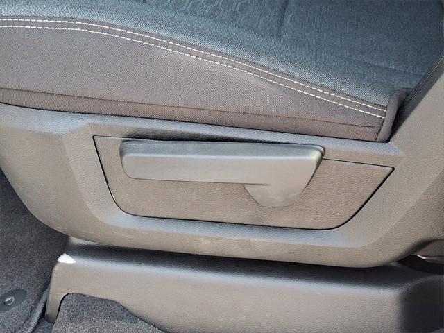 Photo of 2025 Bright White Clearcoat RAM 2500