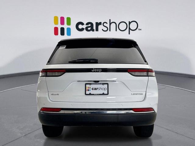 Photo of 2023 Bright White Clearcoat Jeep Grand Cherokee