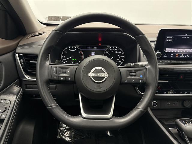 Photo of 2023 Gun Metallic Nissan Rogue