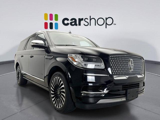 Photo of 2021 INFINITE BLACK Lincoln Navigator
