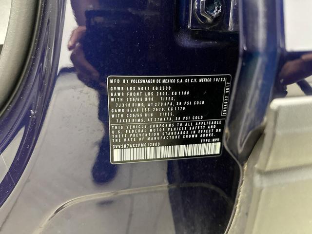 Photo of 2023 Atlantic Blue Volkswagen Tiguan