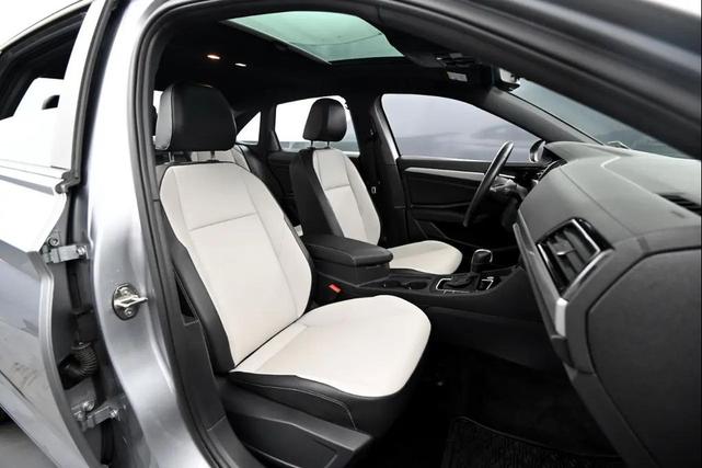 Photo of 2021 Pyrite Silver Metallic Volkswagen Jetta