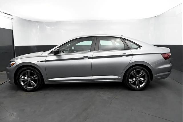 Photo of 2021 Pyrite Silver Metallic Volkswagen Jetta