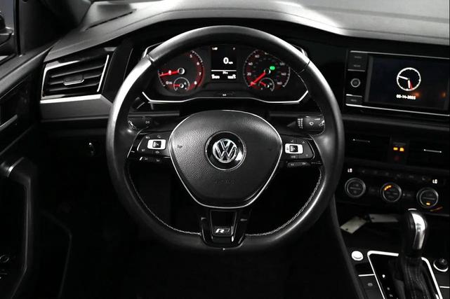 Photo of 2021 Pyrite Silver Metallic Volkswagen Jetta