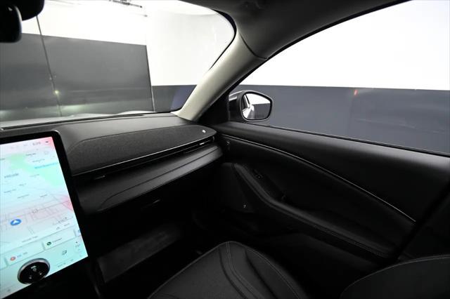 Photo of 2021 Iconic Silver Metallic Ford Mustang Mach-E