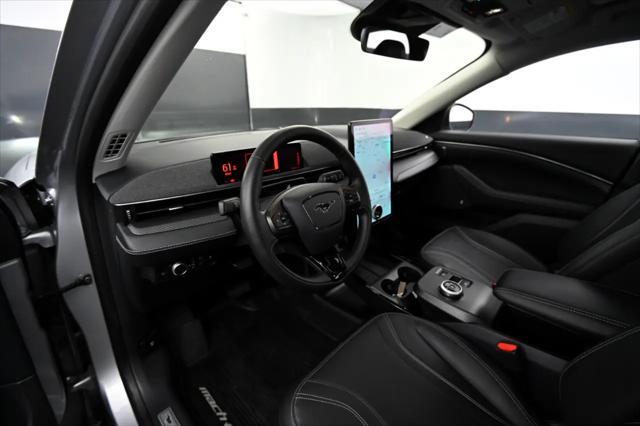 Photo of 2021 Iconic Silver Metallic Ford Mustang Mach-E