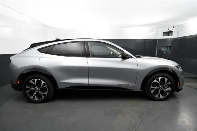 Photo of 2021 Iconic Silver Metallic Ford Mustang Mach-E
