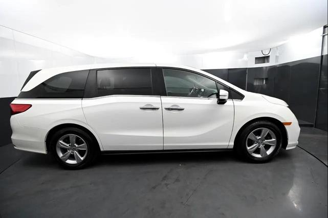 Photo of 2019 White Diamond Pearl Honda Odyssey