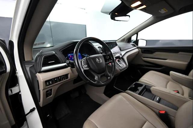 Photo of 2019 White Diamond Pearl Honda Odyssey