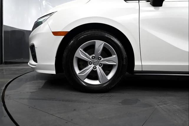 Photo of 2019 White Diamond Pearl Honda Odyssey