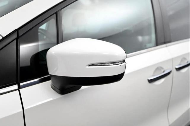 Photo of 2019 White Diamond Pearl Honda Odyssey