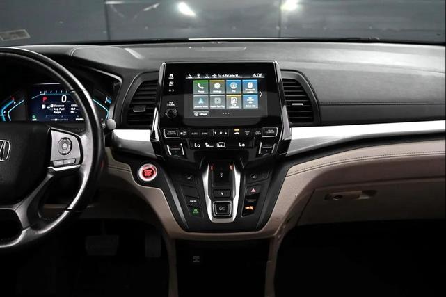 Photo of 2019 White Diamond Pearl Honda Odyssey
