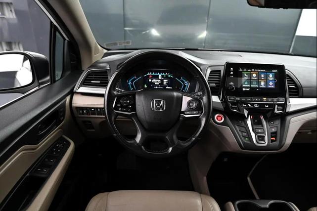 Photo of 2019 White Diamond Pearl Honda Odyssey