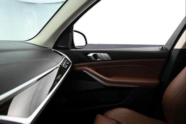 Photo of 2020 Blue BMW X7