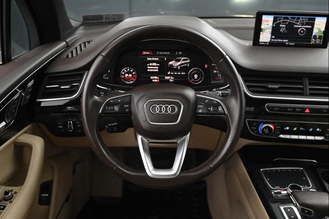 Photo of 2017 Black Audi Q7