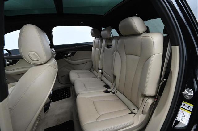 Photo of 2017 Black Audi Q7