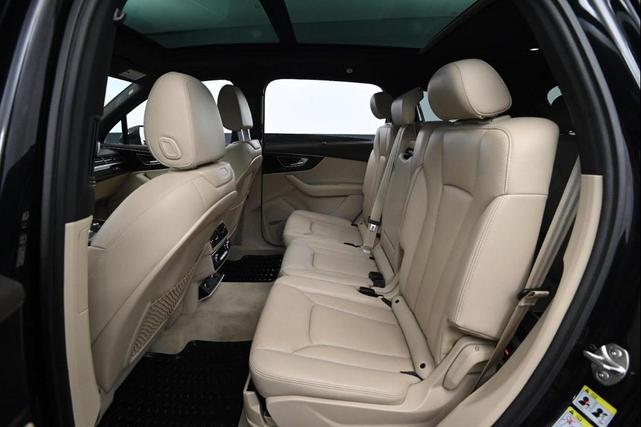 Photo of 2017 Black Audi Q7