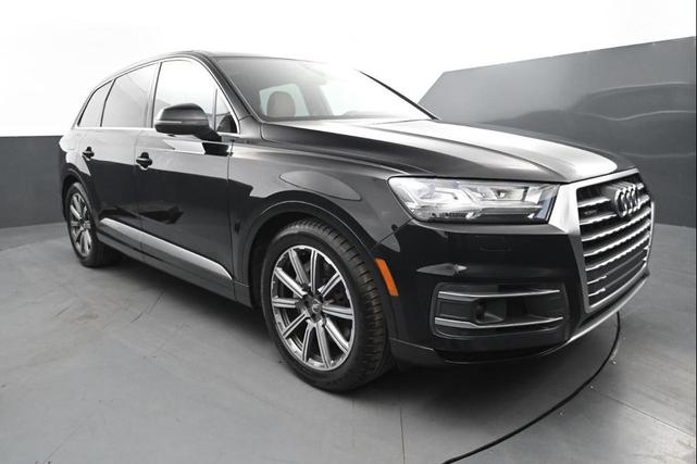 Photo of 2017 Black Audi Q7