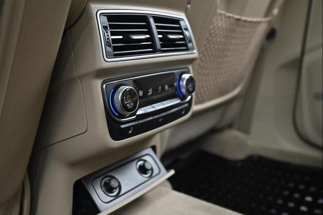 Photo of 2017 Black Audi Q7