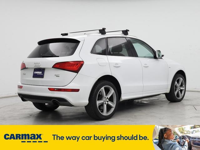 Photo of 2014 White Audi Q5