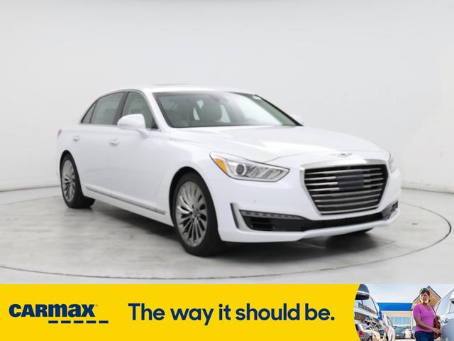 2017 Genesis G90
