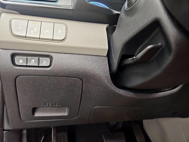Photo of 2018 Blue Kia Niro Plug-In Hybrid