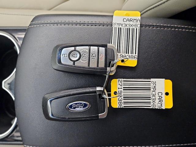 Photo of 2017 Tan Ford Edge