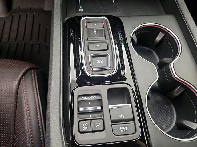 Photo of 2025 Blue Honda Pilot