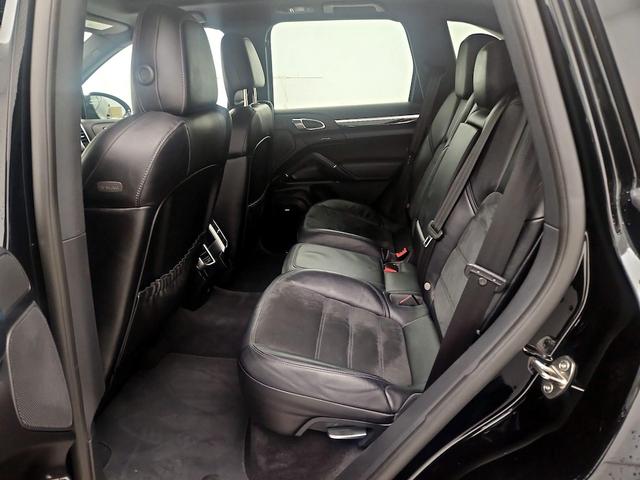 Photo of 2018 Black Porsche Cayenne