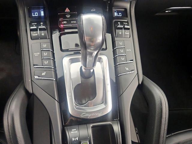 Photo of 2018 Black Porsche Cayenne