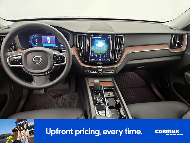 Photo of 2023 Blue Volvo XC60