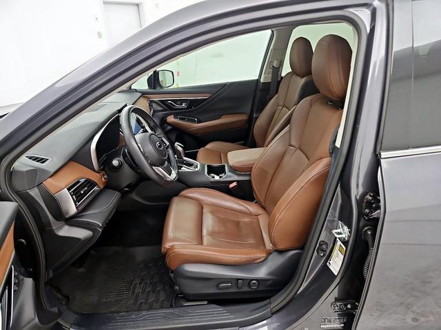 Photo of 2022 Gray Subaru Outback