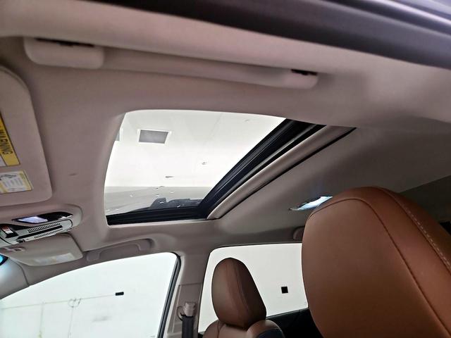 Photo of 2022 Gray Subaru Outback
