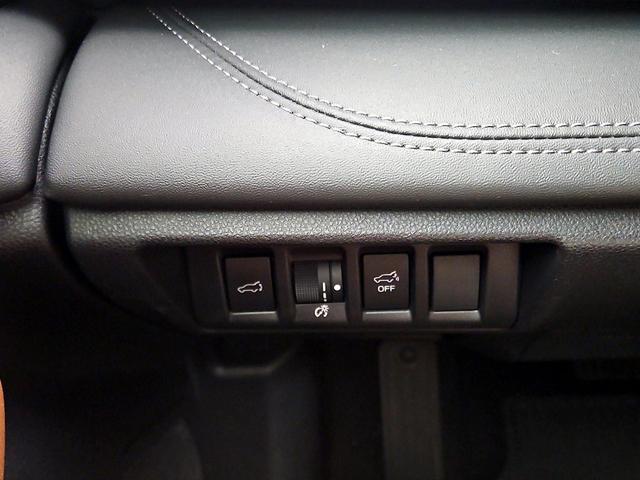 Photo of 2022 Gray Subaru Outback